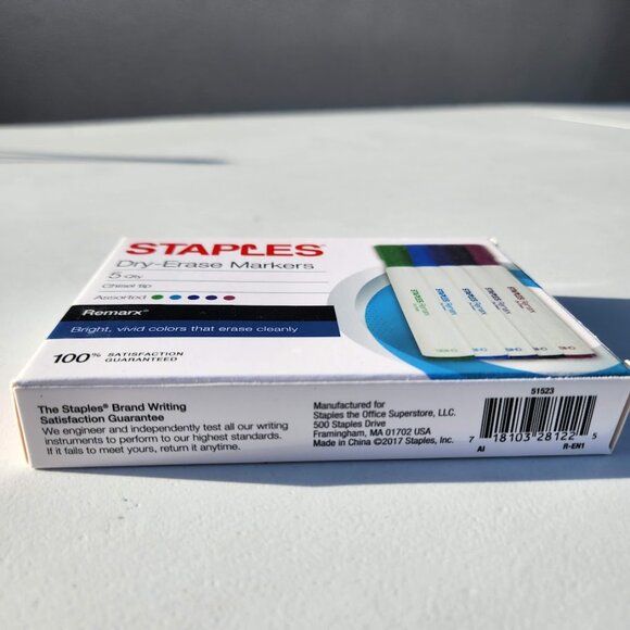 NEW Staples Dry Erase Markers 15 Count Chisel Tip Assorted Colors School Classro - Picture 4 of 10